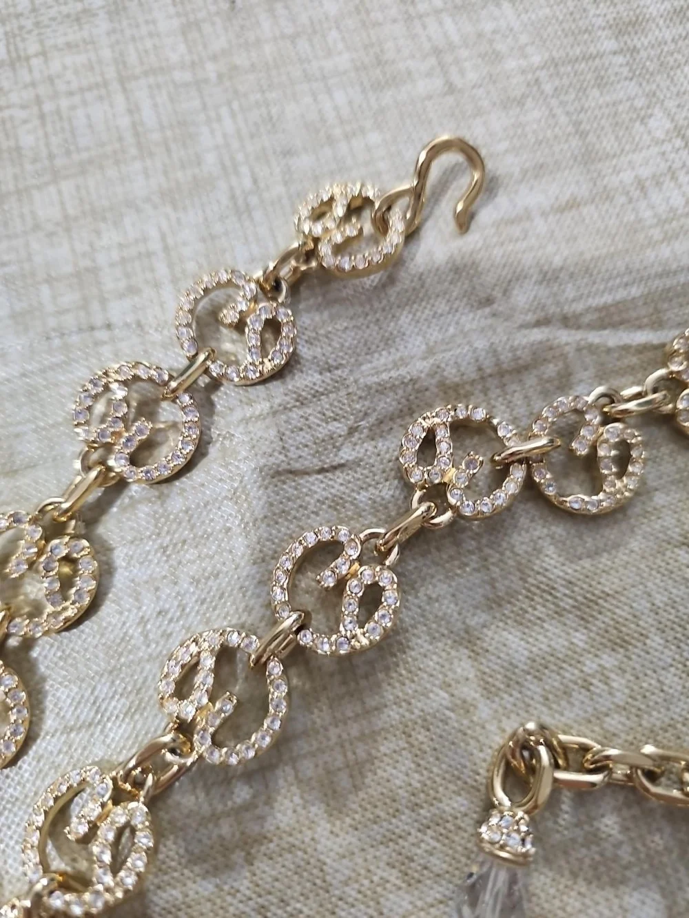 Vintage St. John Gold Tone Crystal Rhinestone Chain Belt 43